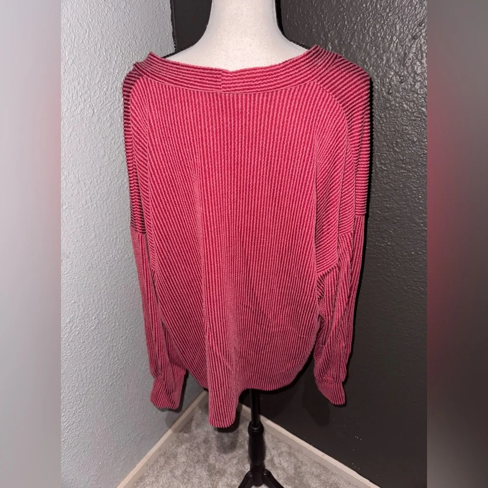 7th Ray Red Ribbed Cardigan - Picture 5 of 6